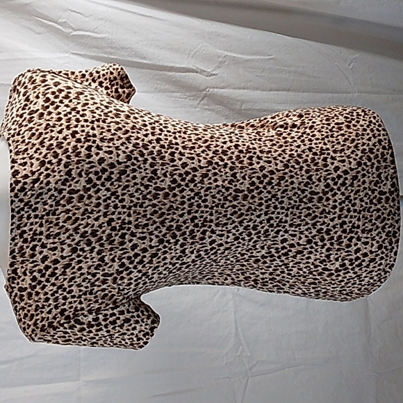 Chaps; Leopard Print, Short Sleeve Top. - Picture 2 of 4